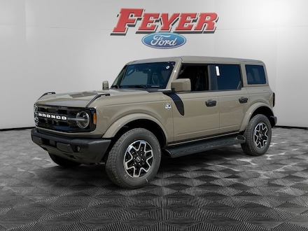 2026 Ford Bronco Outer Banks SUV