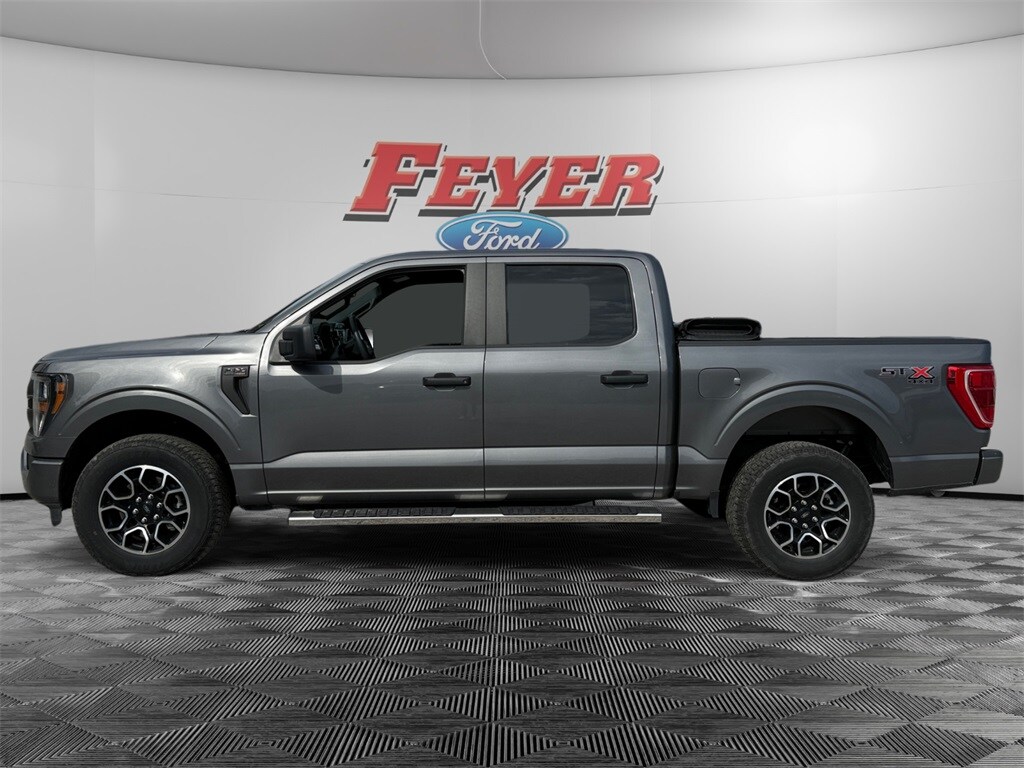 2023 Ford F-150 XL photo 2