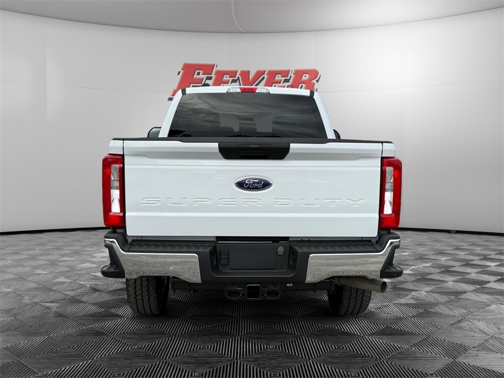 2023 Ford F-250 photo 2