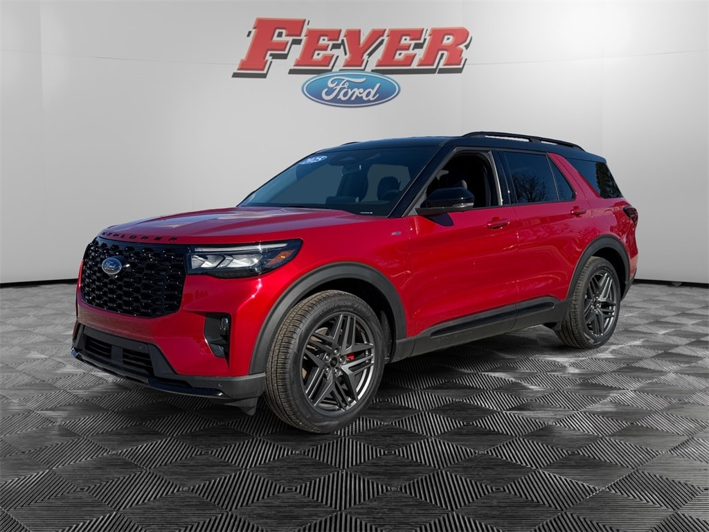 2025 Ford Explorer ST-LINE's photo