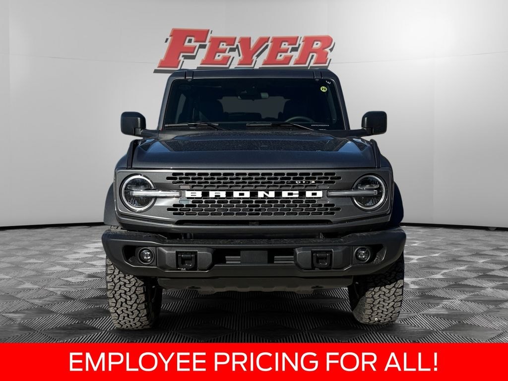 New 2025 Ford Bronco Badlands SUV