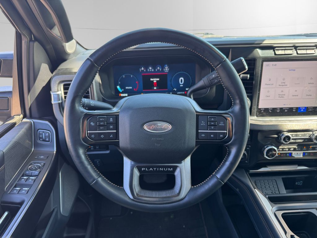 2024 Ford F-350 Super Duty Platinum - Photo 13