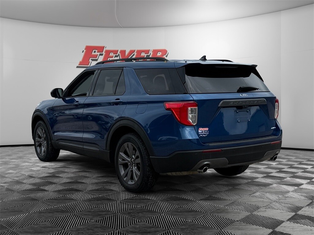 2022 Ford Explorer XLT photo 3