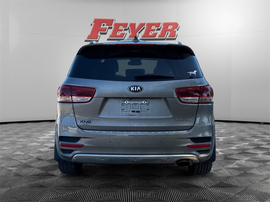2017 Kia Sorento SX Limited photo 4