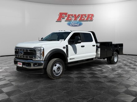 2026 Ford Super Duty F-450 XL w/Knapheide Gooseneck Body Chassis