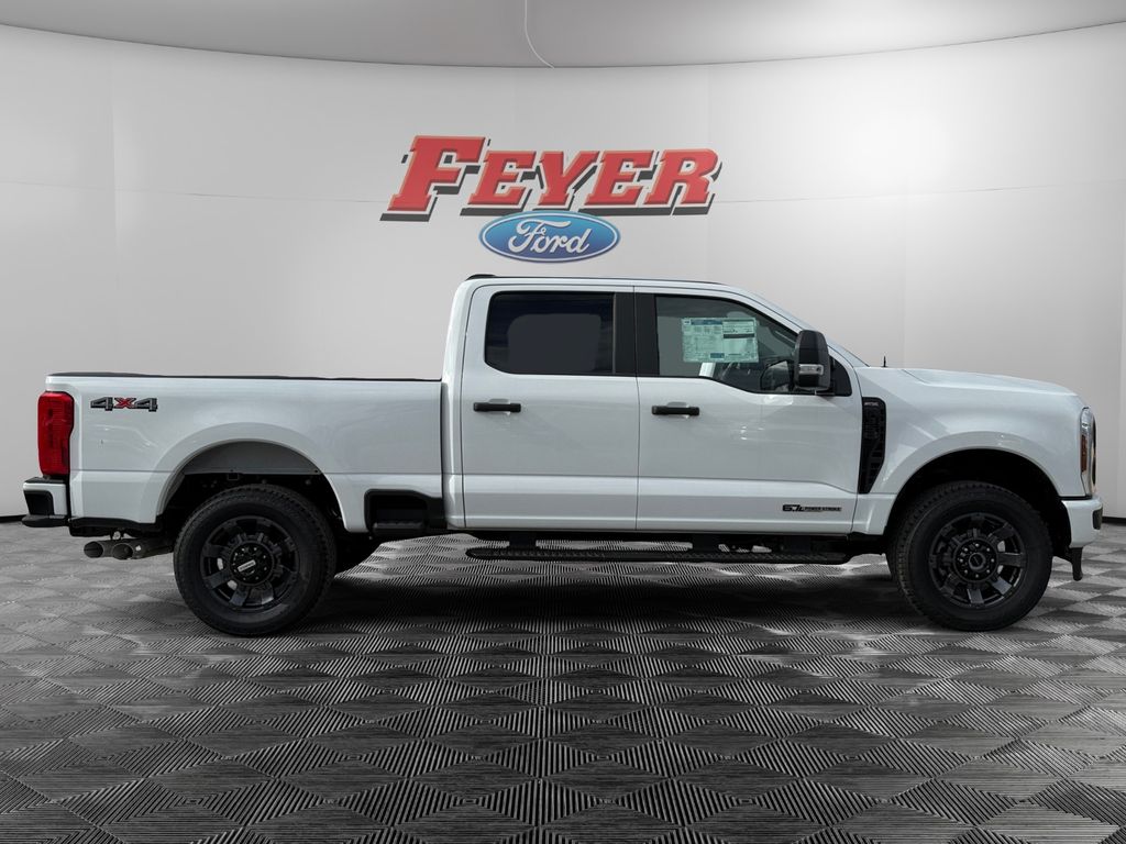 2026 Ford F-350 Super Duty XL - Photo 8