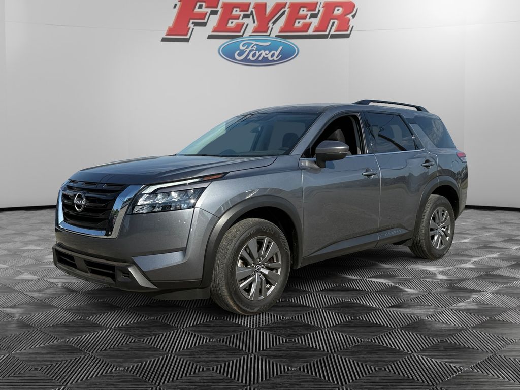 2025 Nissan Pathfinder SV 4WD's photo