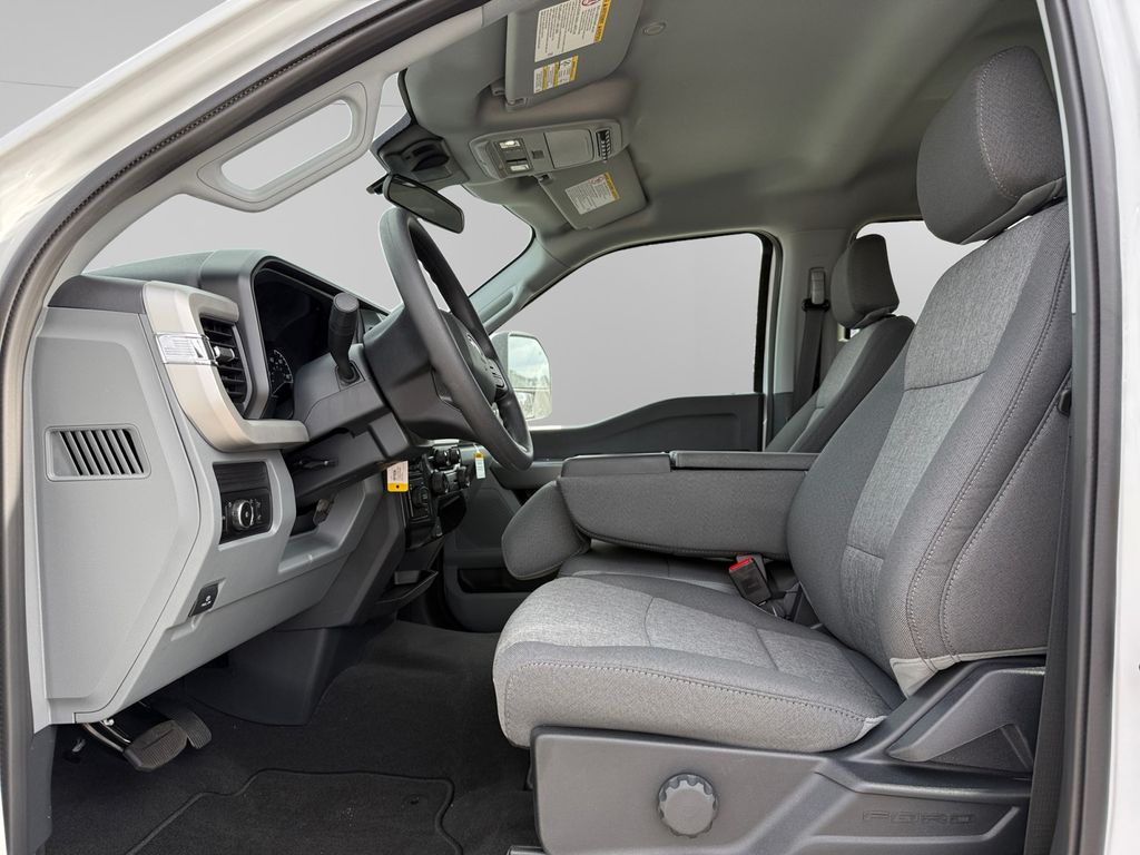 2026 Ford F-350 Super Duty XL - Photo 13