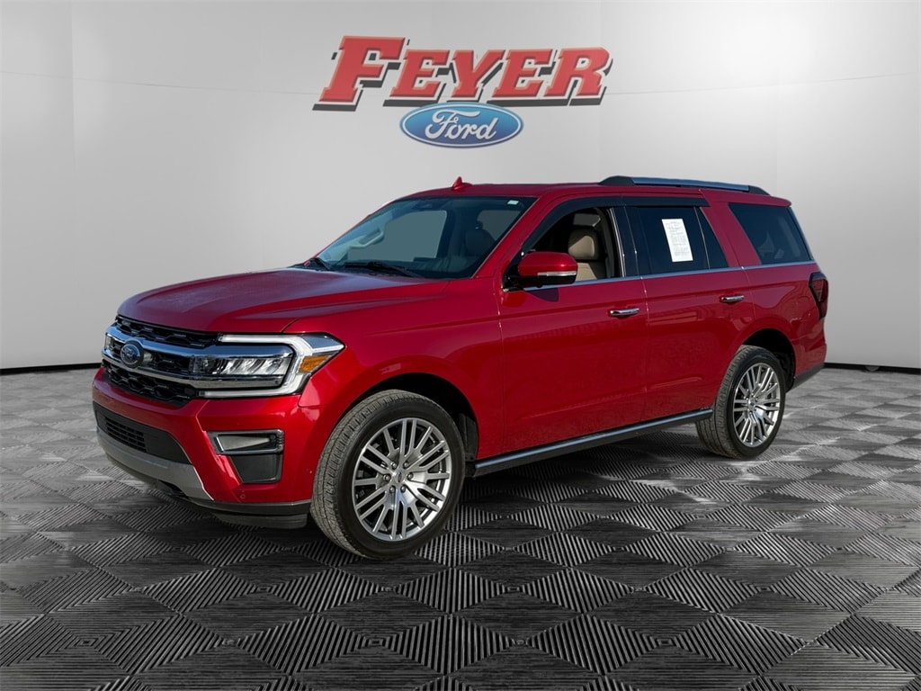 2022 Ford Expedition Limited's photo
