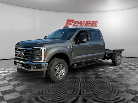 2026 Ford Super Duty F-350 Lariat Chassis