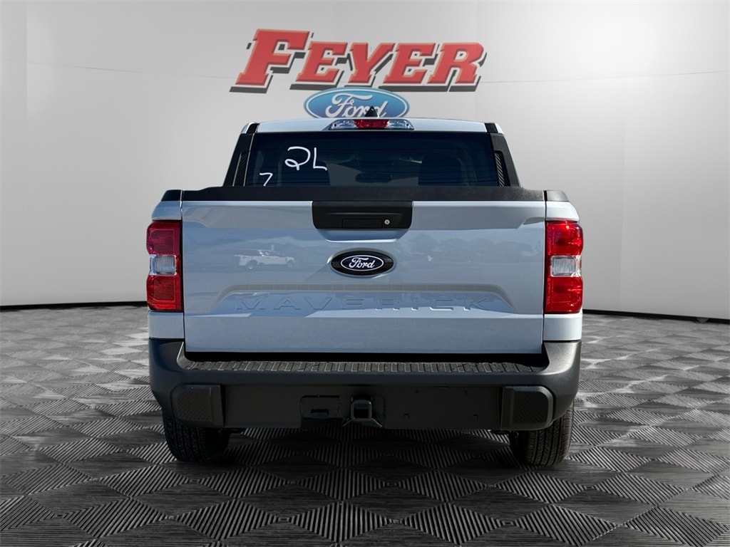 New 2025 Ford Maverick XL Truck