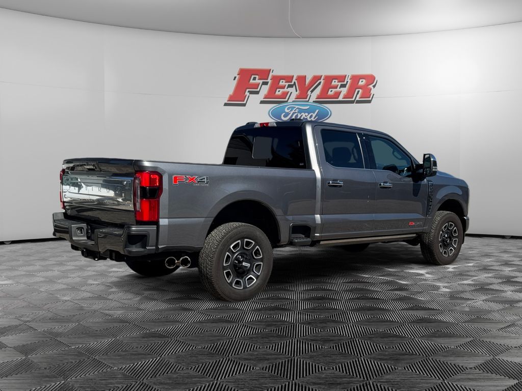 2024 Ford F-350 Super Duty Platinum - Photo 7