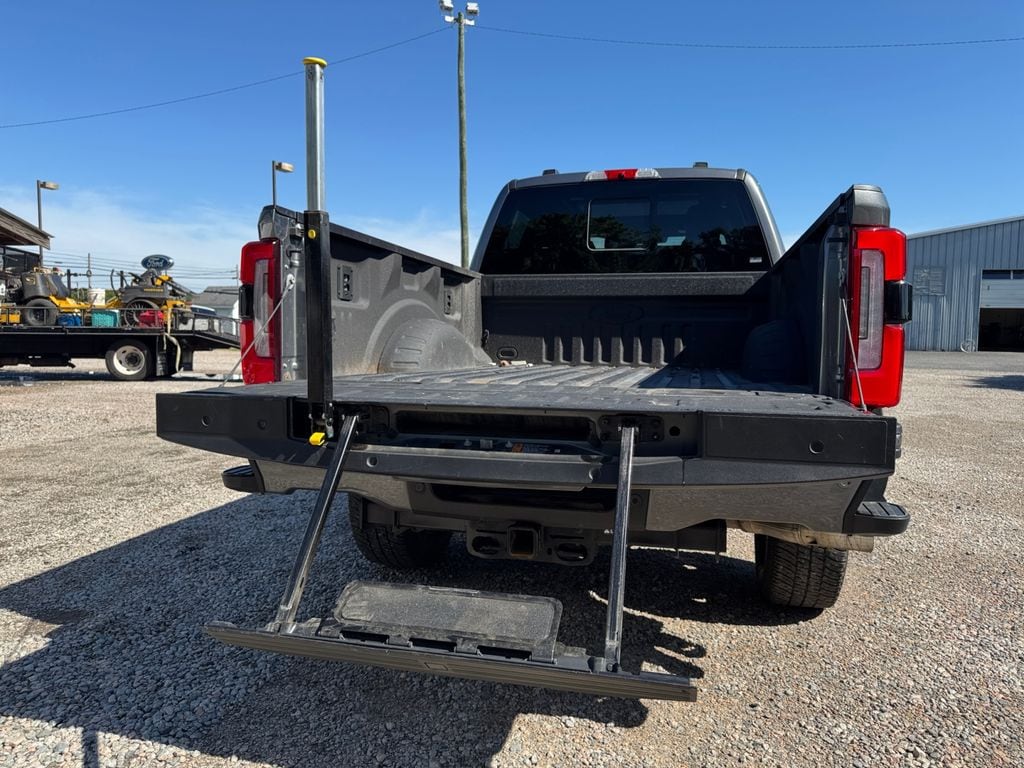 2024 Ford F-350 Super Duty Platinum - Photo 29
