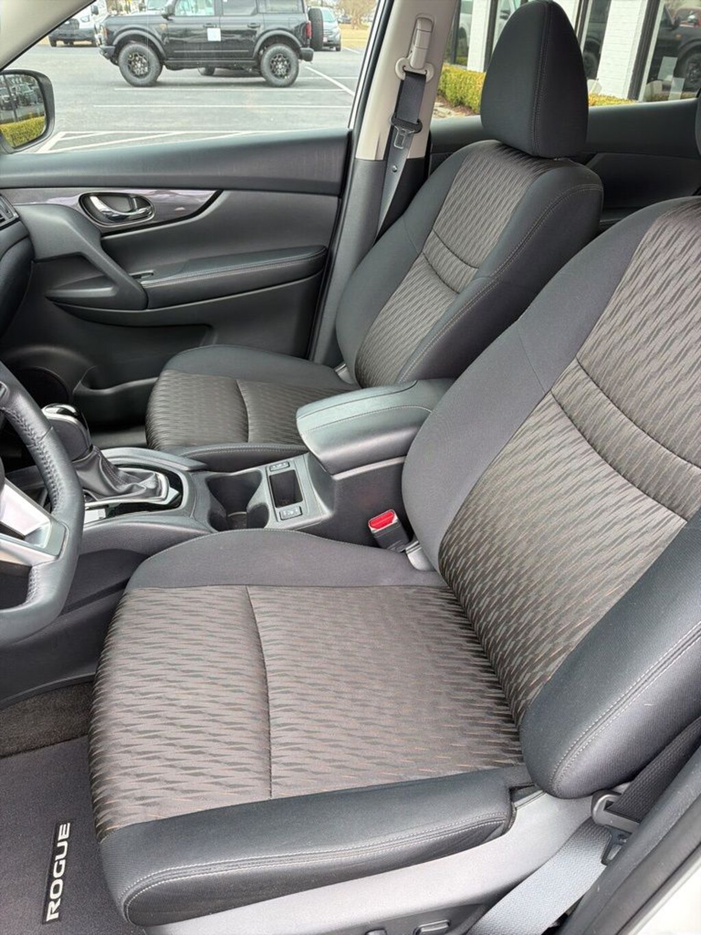 Used 2017 Nissan Rogue SV SUV