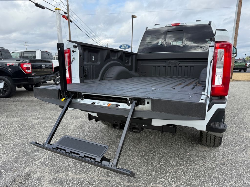 2026 Ford F-350 Super Duty XL - Photo 18