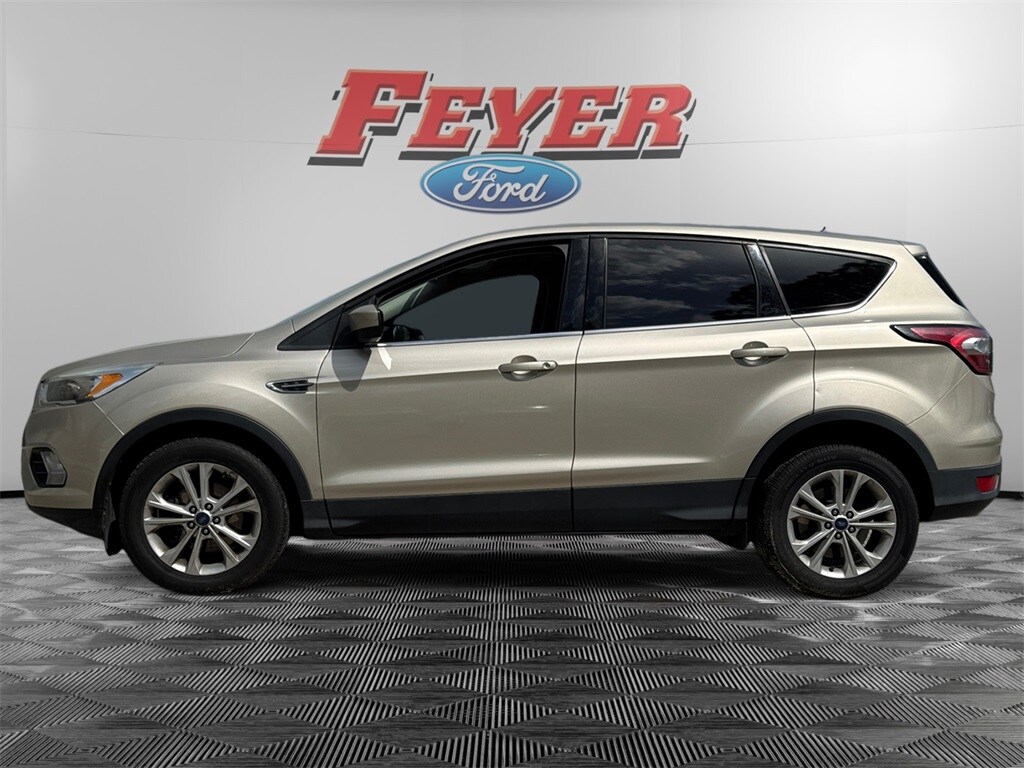 2017 Ford Escape SE photo 4