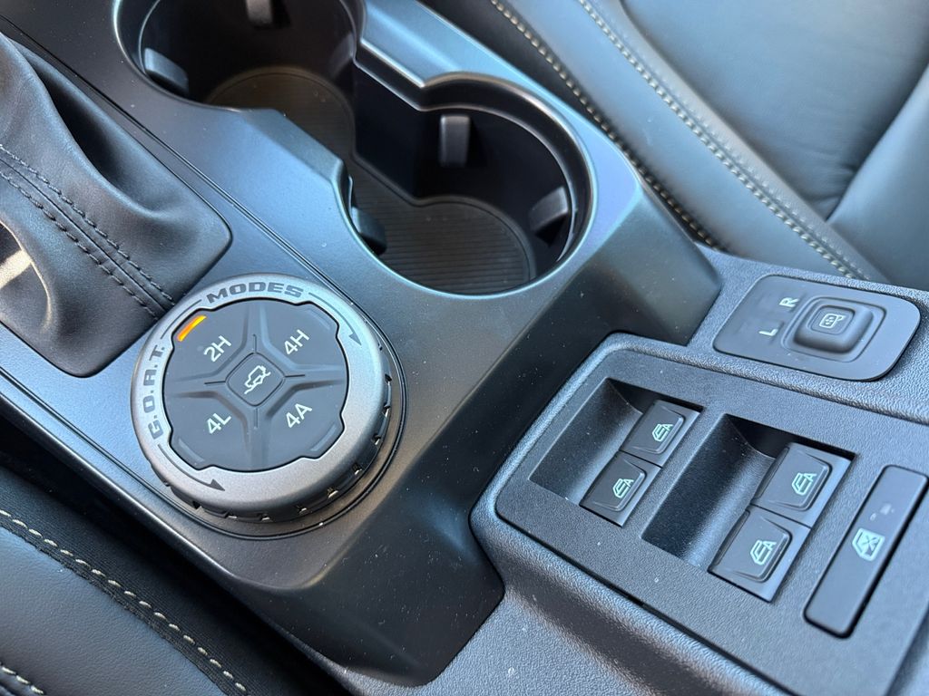 2025 Ford Bronco 4-Door Badlands - Photo 16