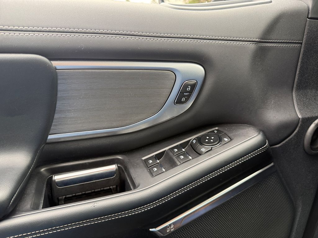 2025 Ford Expedition Platinum - Photo 19
