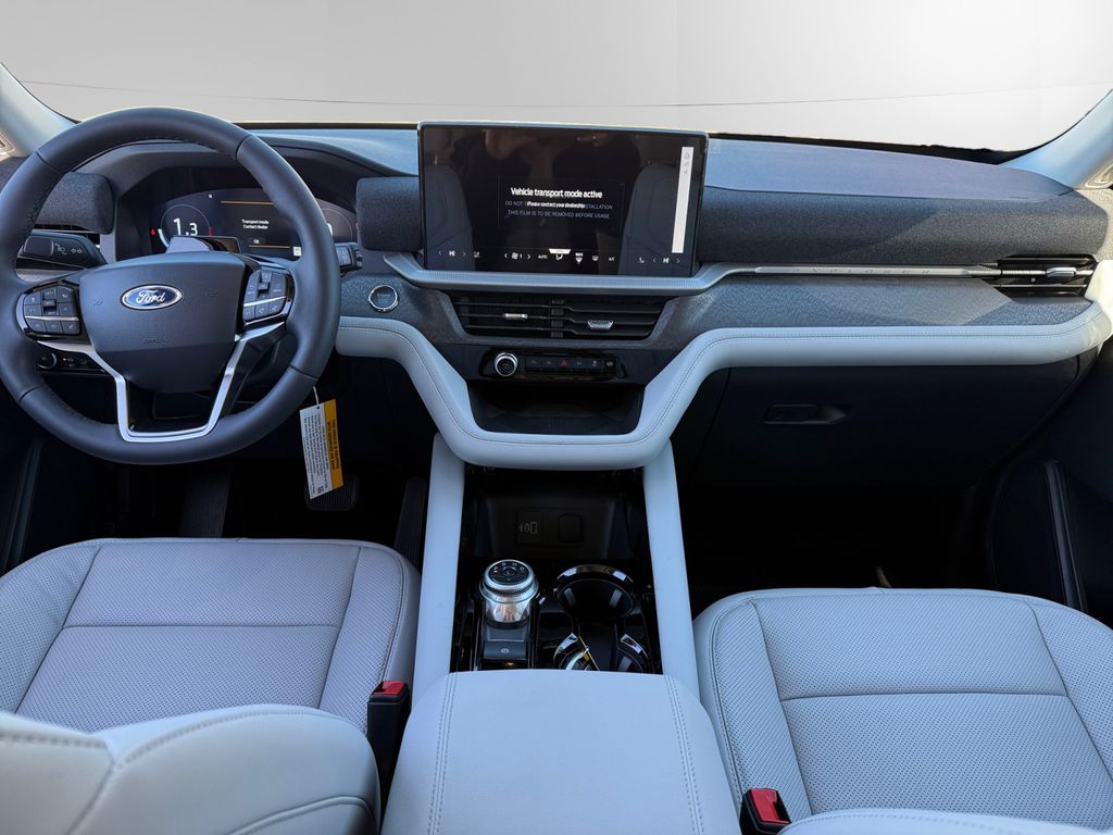 2026 Ford Explorer Platinum - Photo 10