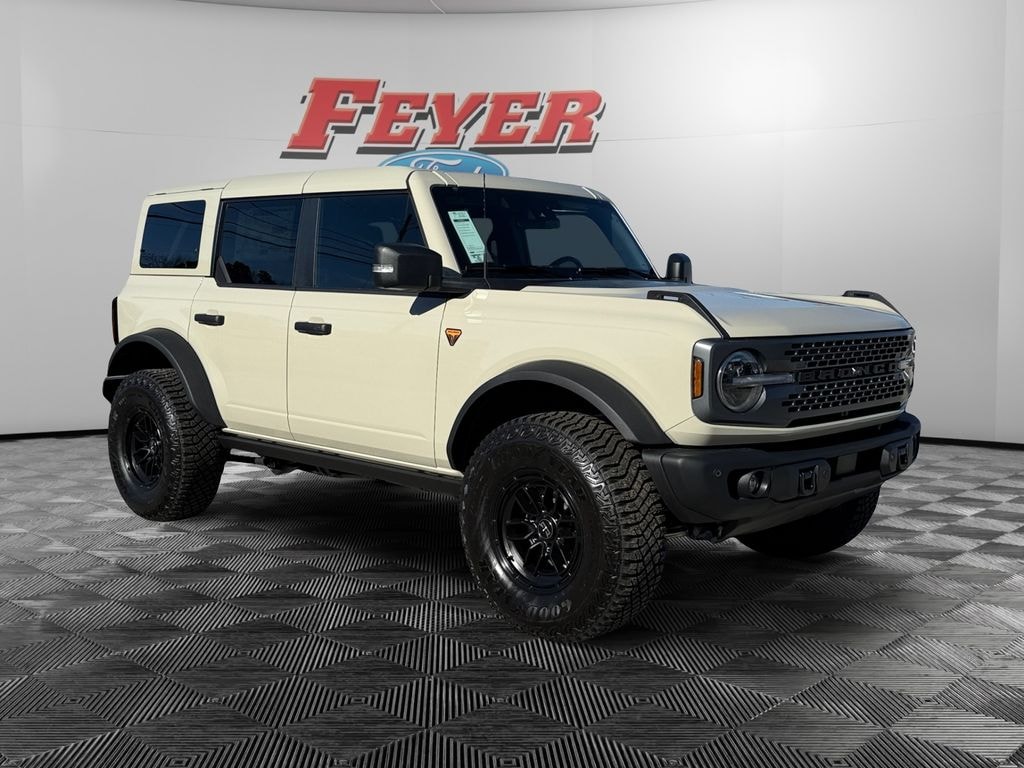 New 2025 Ford Bronco Badlands SUV