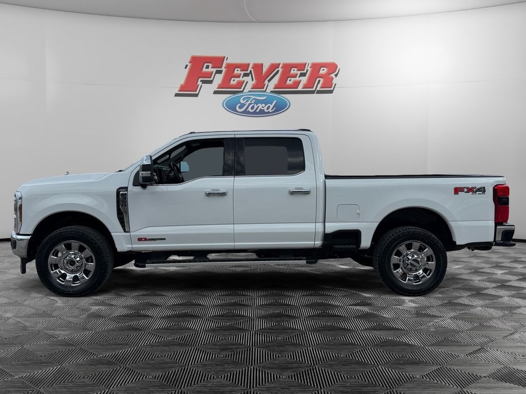 Used 2025 Ford F-350SD Lariat Truck