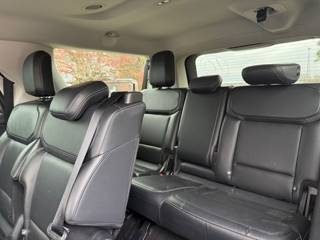 2025 Ford Expedition Platinum - Photo 17