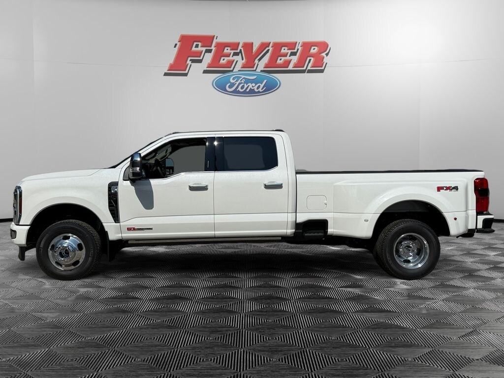 New 2026 Ford Super Duty F-350 Platinum Truck