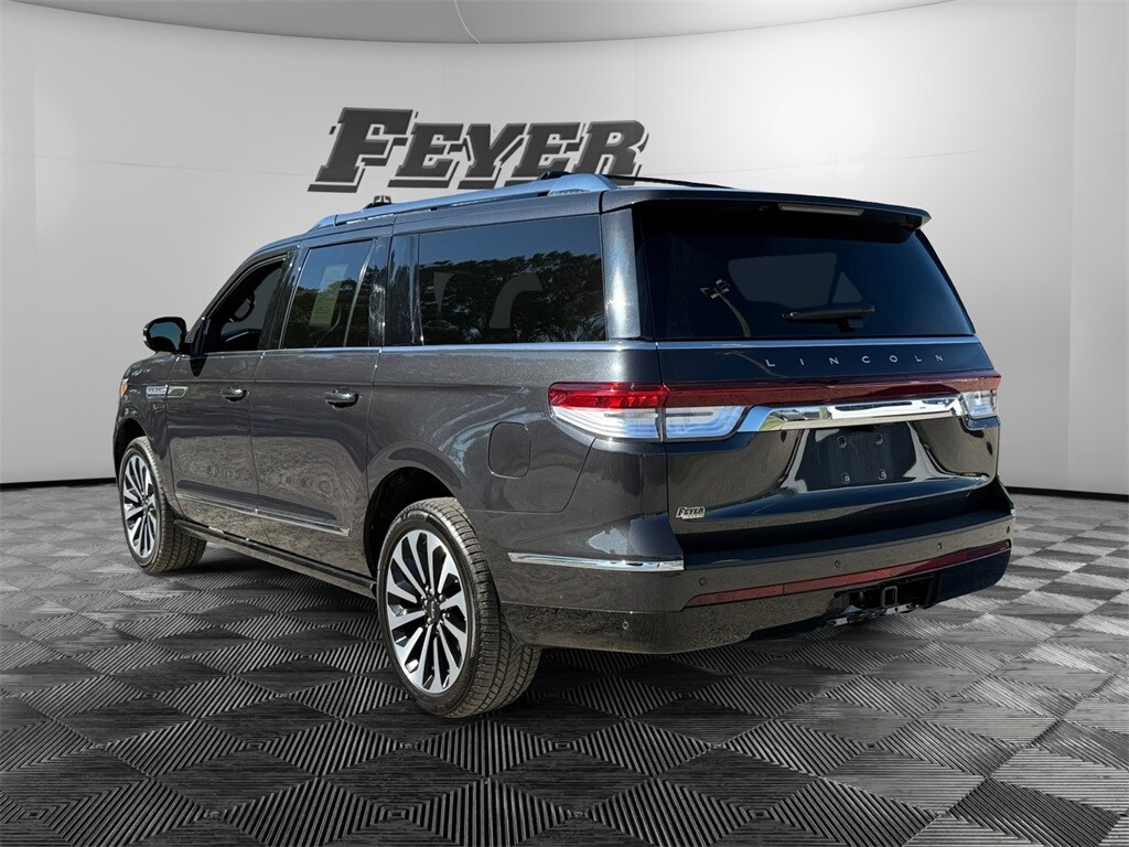 2024 Lincoln Navigator L Reserve photo 3