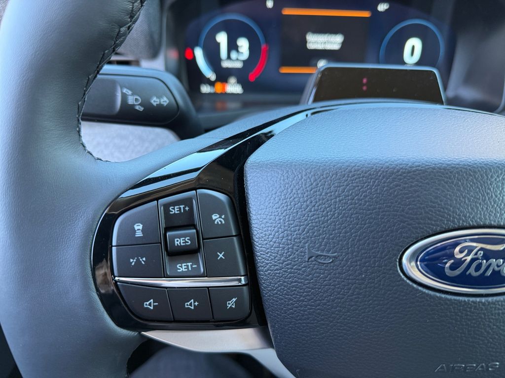 2026 Ford Explorer Platinum - Photo 21