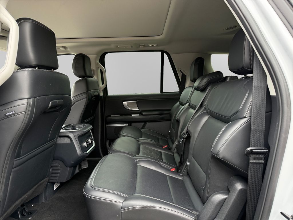 2025 Ford Expedition Platinum - Photo 15