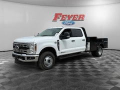 2026 Ford Super Duty F-350 XL w/Knapheide Gooseneck Body Chassis