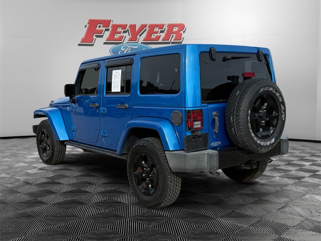 2015 Jeep Wrangler Unlimited Sahara Altitude photo 2