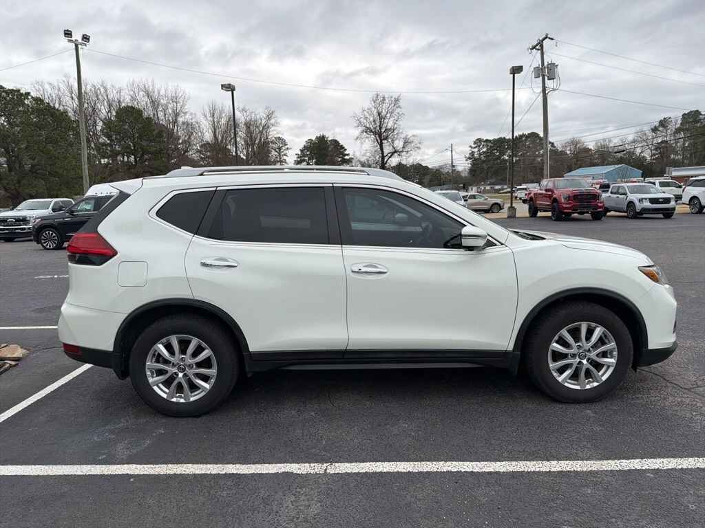 Used 2017 Nissan Rogue SV SUV
