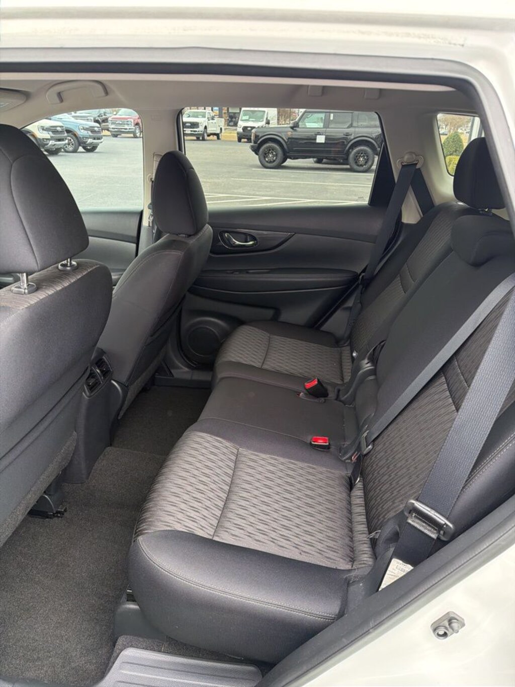 Used 2017 Nissan Rogue SV SUV