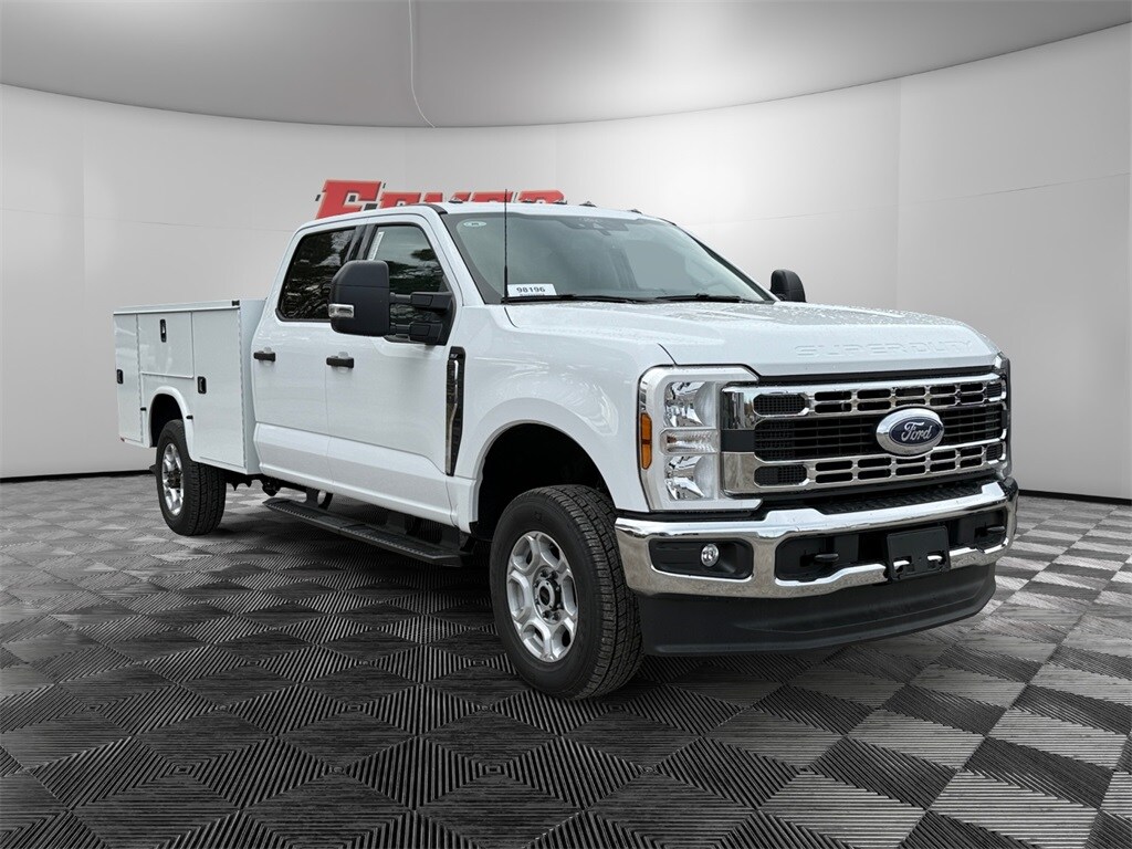 2026 Ford F-350 photo 3