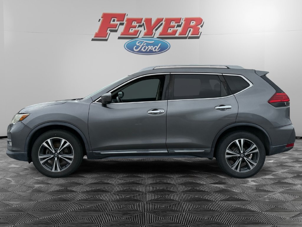 Used 2017 Nissan Rogue SL with VIN 5N1AT2MT0HC848591 for sale in Williamston, NC
