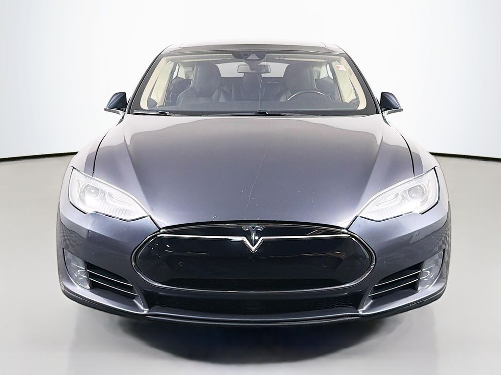 Used 2015 Tesla Model S 85D with VIN 5YJSA1E2XFF115222 for sale in Schaumburg, IL