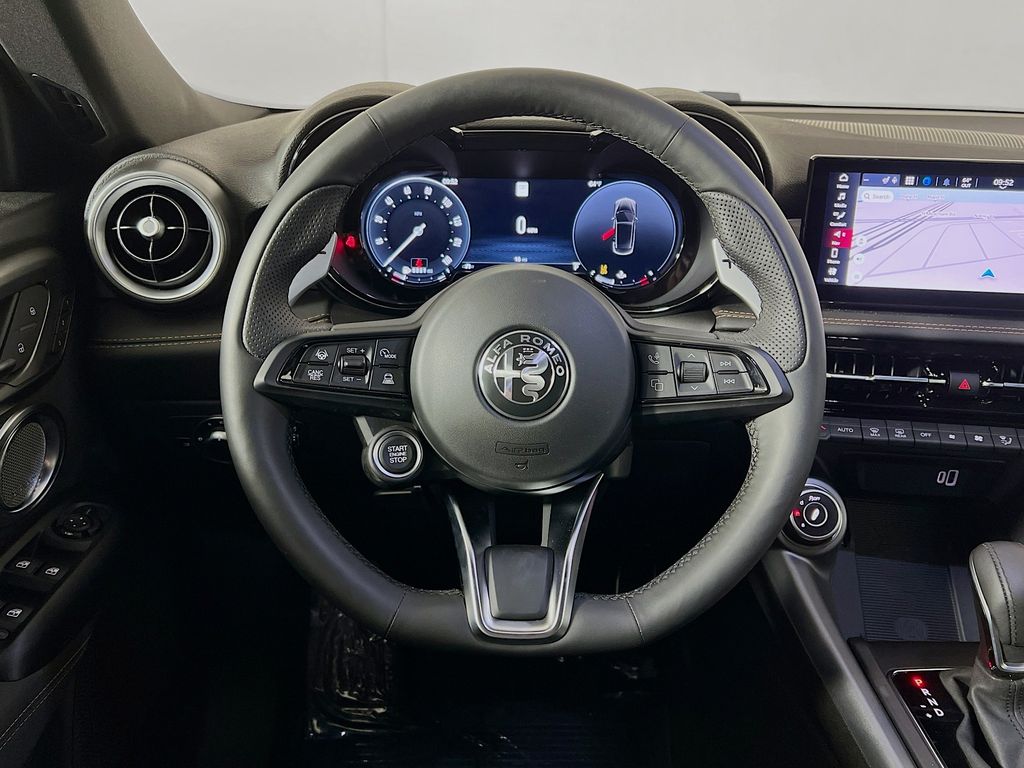 2026 Alfa Romeo Tonale Veloce - Photo 11