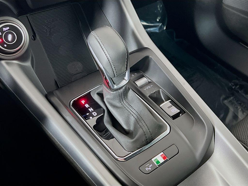 2026 Alfa Romeo Tonale Veloce - Photo 17
