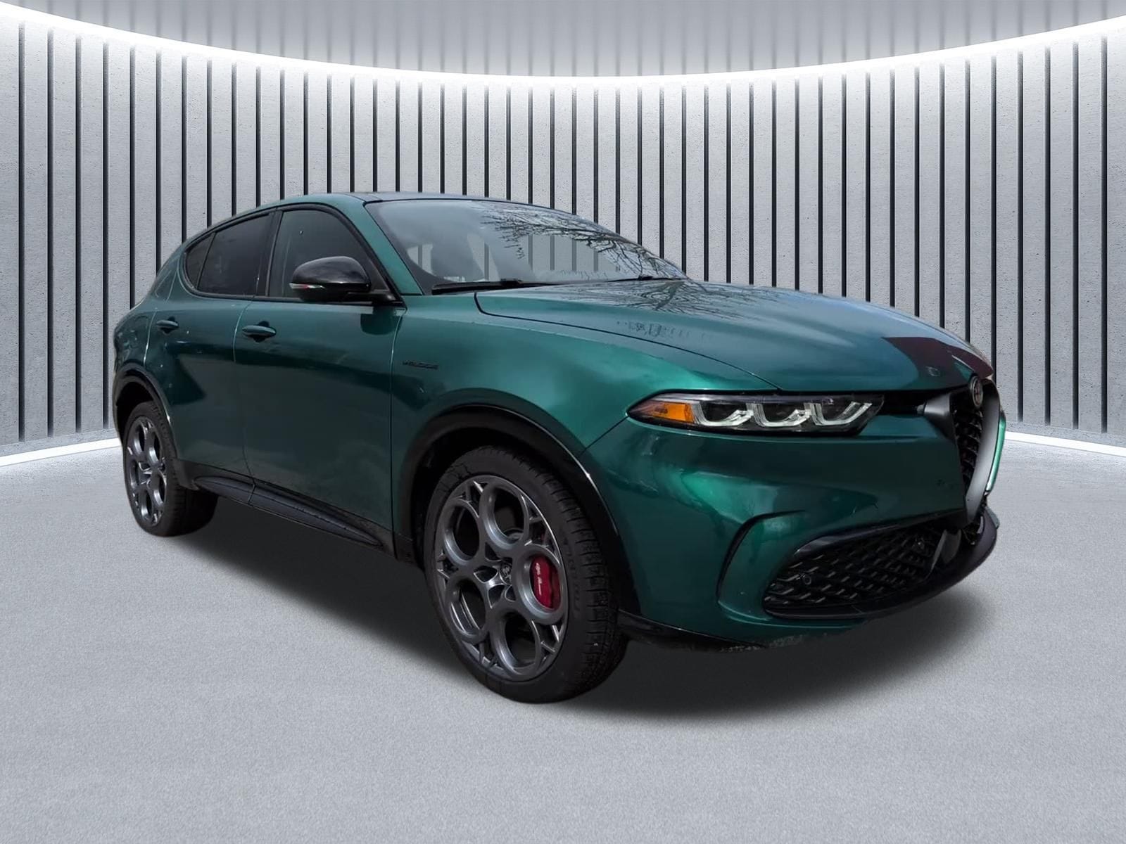 2025 Alfa Romeo Tonale Base