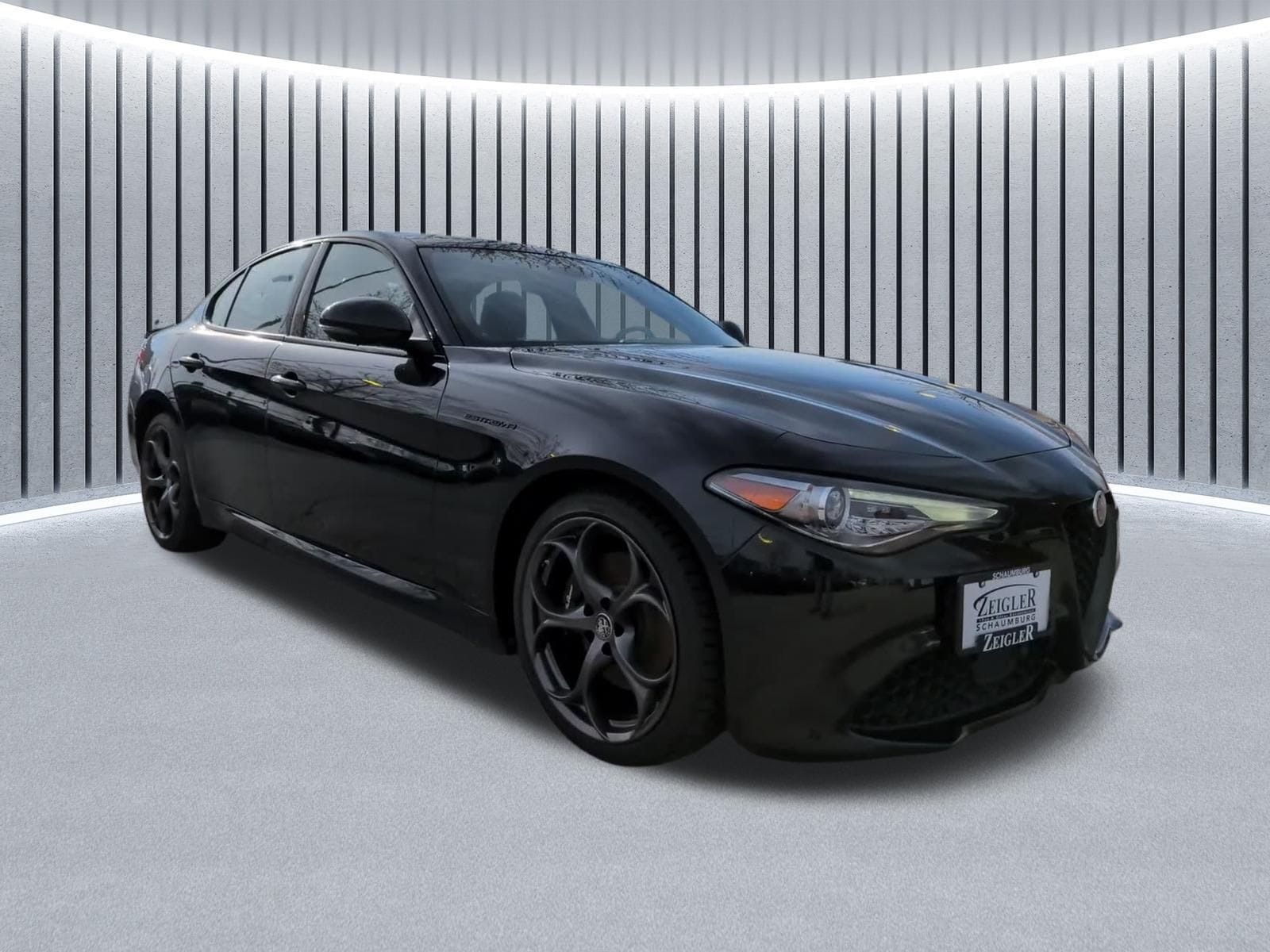 2023 Alfa Romeo Giulia Estrema