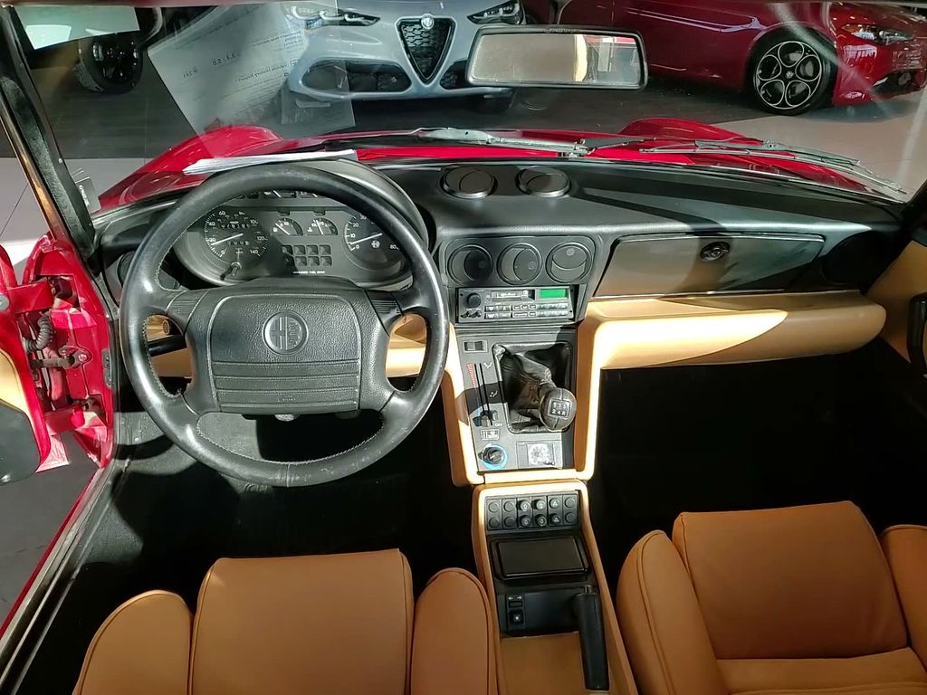 1991 Alfa Romeo Spider - Photo 24