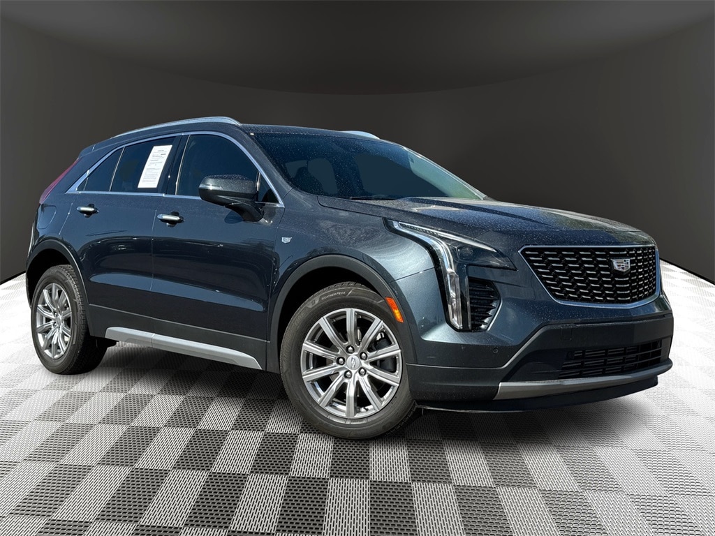 Used 2021 Cadillac XT4 Premium Luxury with VIN 1GYFZCR44MF048279 for sale in Scottsdale, AZ