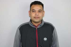 Staff member Mo Paracha from ID_32bef7cefefd