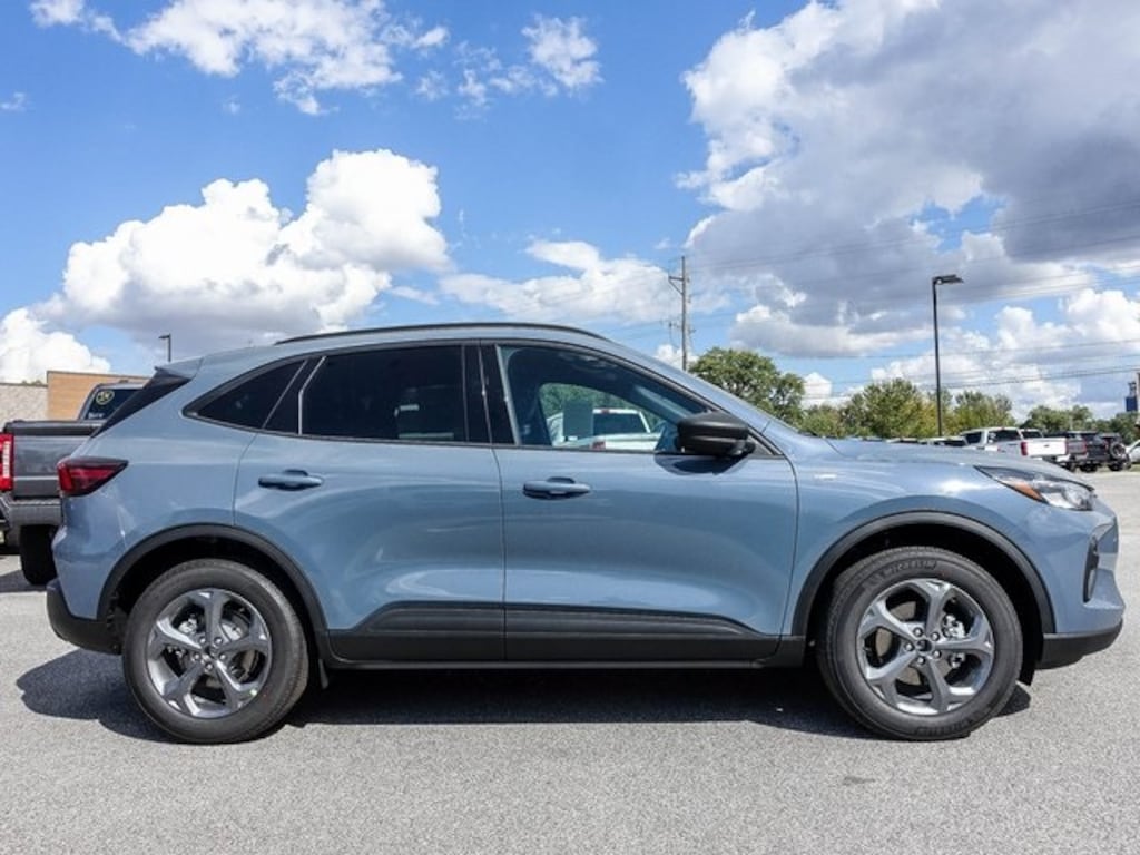 New 2026 Ford Escape ST-Line SUV