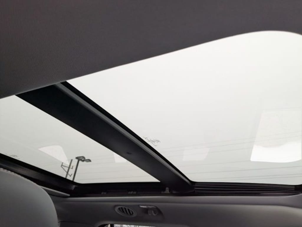 Used 2023 Ford Explorer XLT SUV