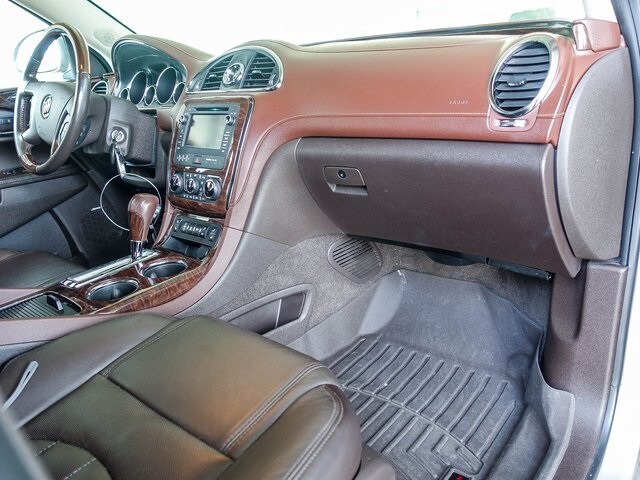 2014 Buick Enclave Leather photo 3