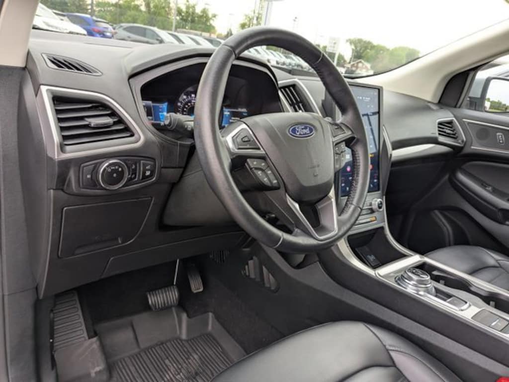 Used 2023 Ford Edge SEL SUV