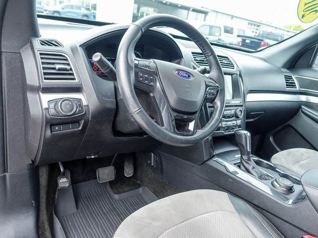 Used 2017 Ford Explorer XLT with VIN 1FM5K8D84HGE21281 for sale in Demotte, IN