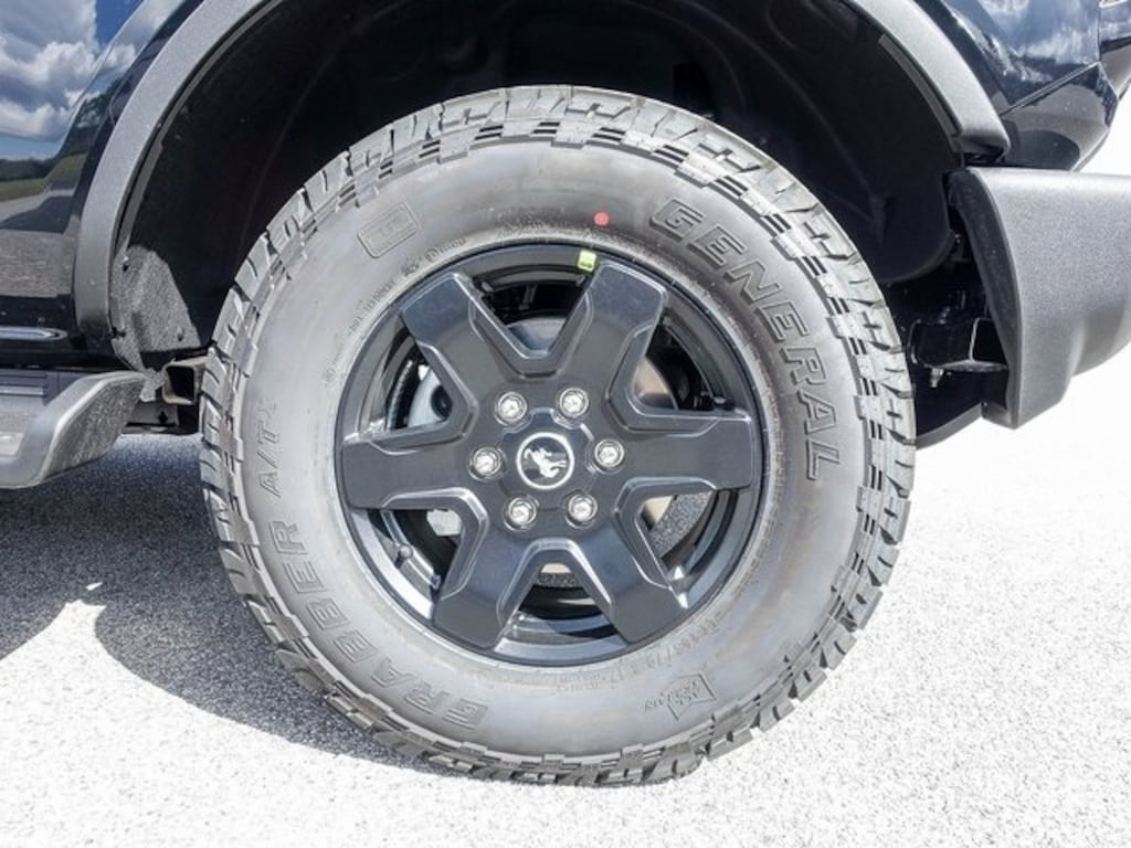 New 2025 Ford Bronco Outer Banks SUV